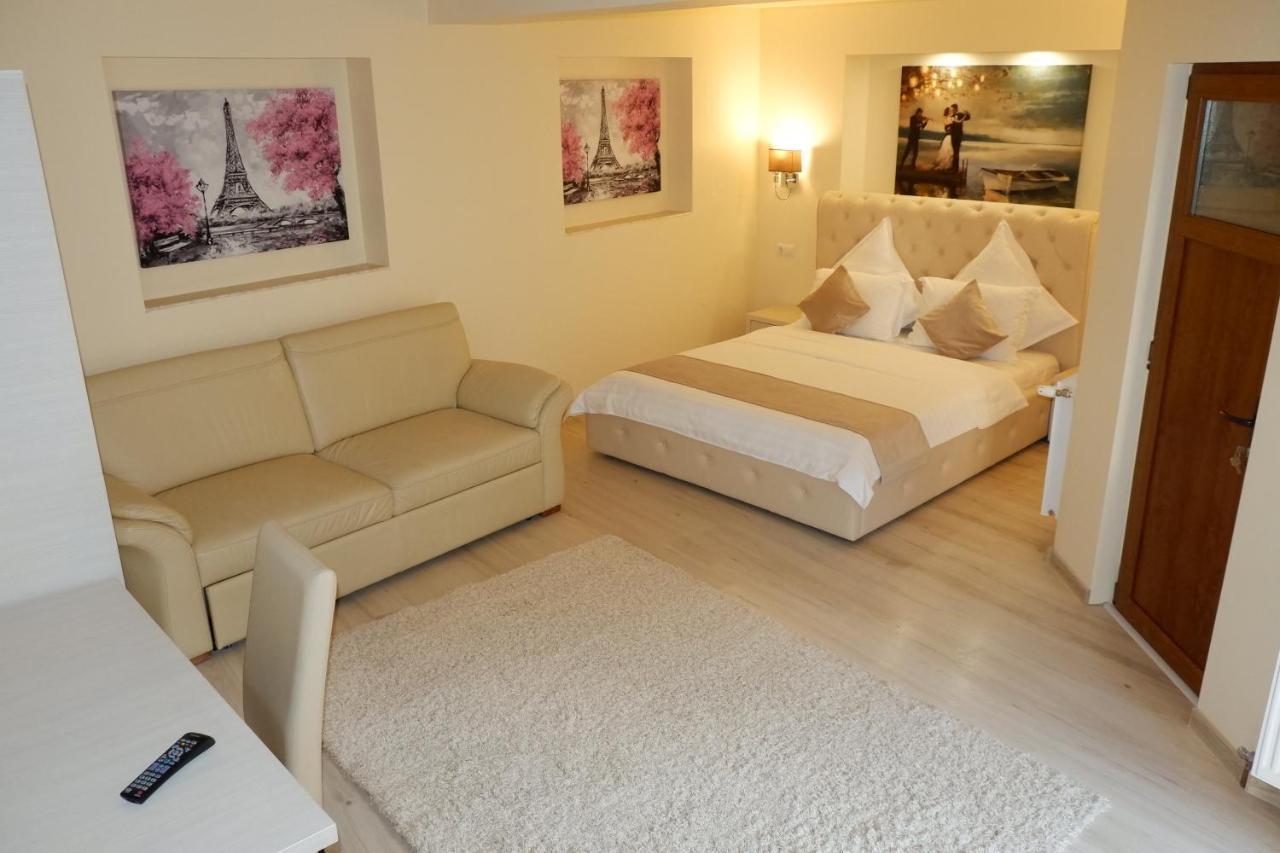 Pension Cuibul Viselor เบยเล เฮร์คูลาเน ภายนอก รูปภาพ