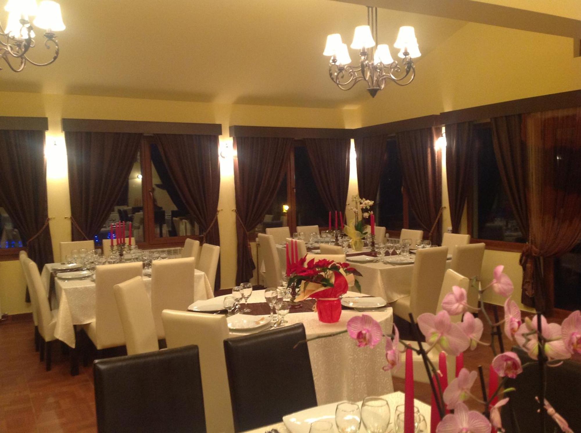 Pension Cuibul Viselor เบยเล เฮร์คูลาเน ภายนอก รูปภาพ