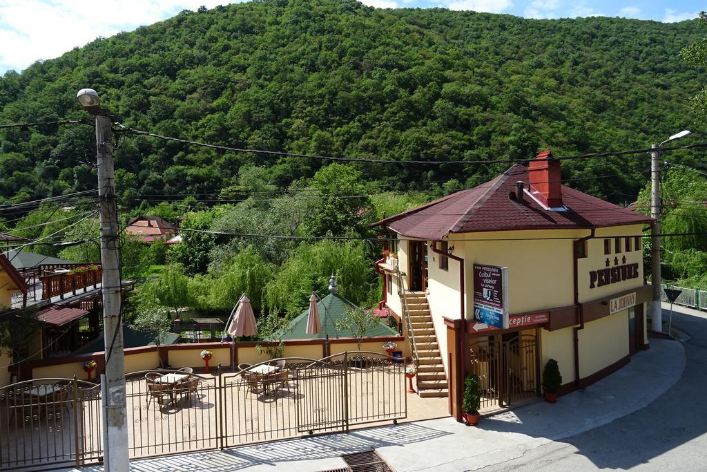 Pension Cuibul Viselor เบยเล เฮร์คูลาเน ภายนอก รูปภาพ