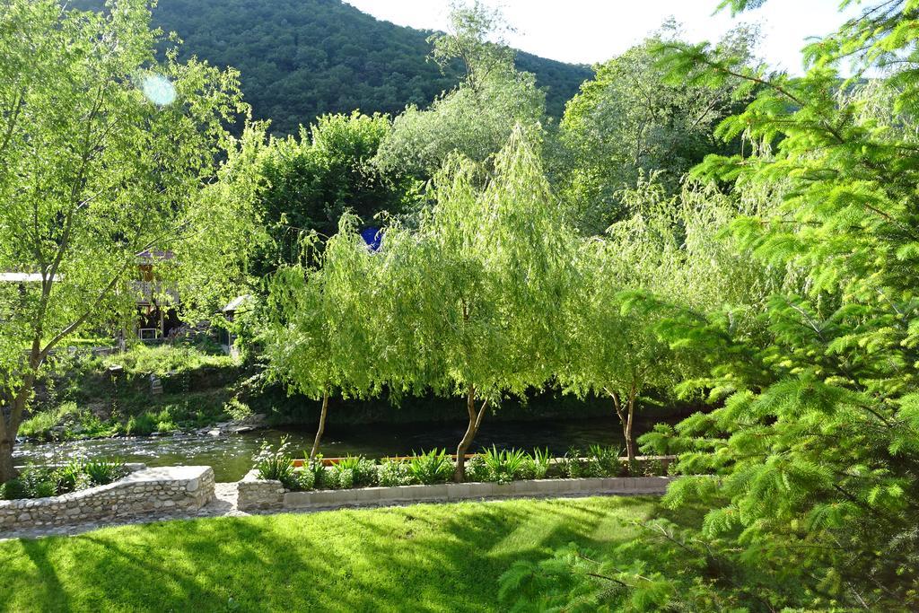 Pension Cuibul Viselor เบยเล เฮร์คูลาเน ภายนอก รูปภาพ