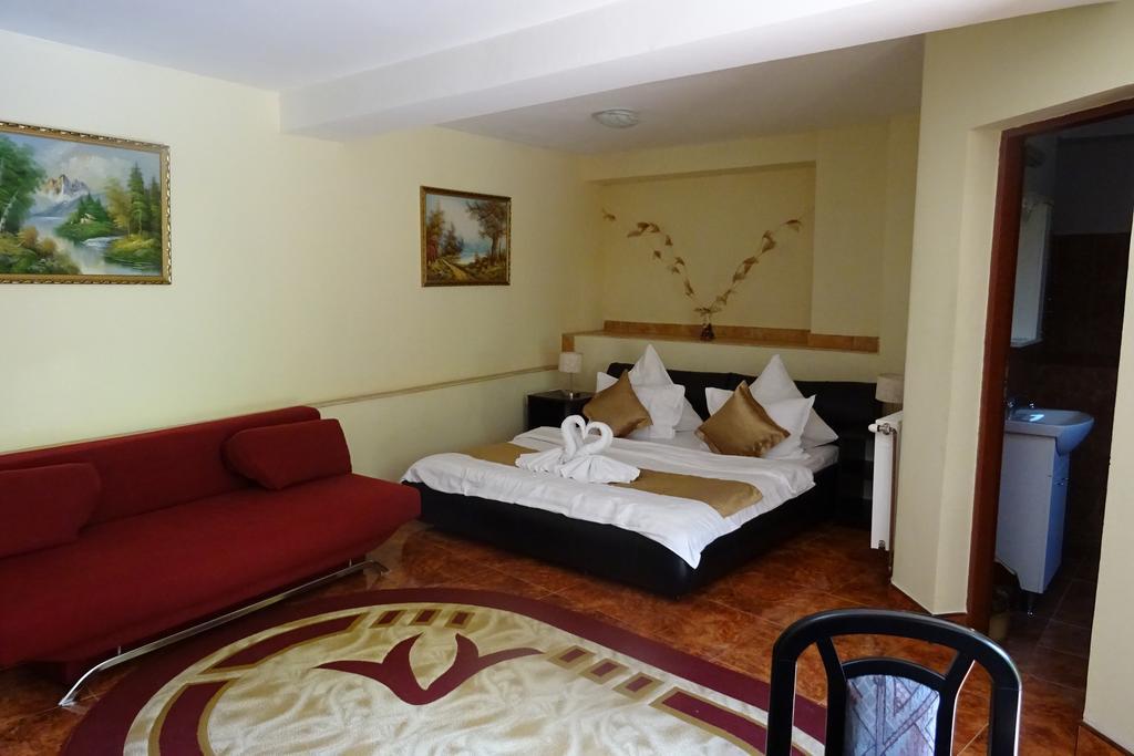 Pension Cuibul Viselor เบยเล เฮร์คูลาเน ภายนอก รูปภาพ