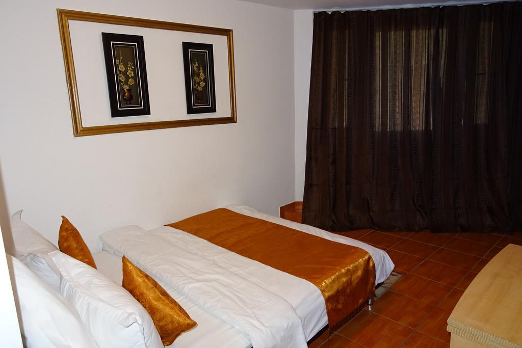 Pension Cuibul Viselor เบยเล เฮร์คูลาเน ภายนอก รูปภาพ