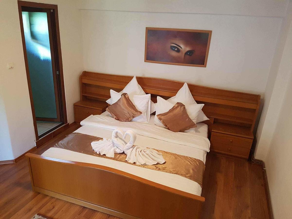 Pension Cuibul Viselor เบยเล เฮร์คูลาเน ภายนอก รูปภาพ